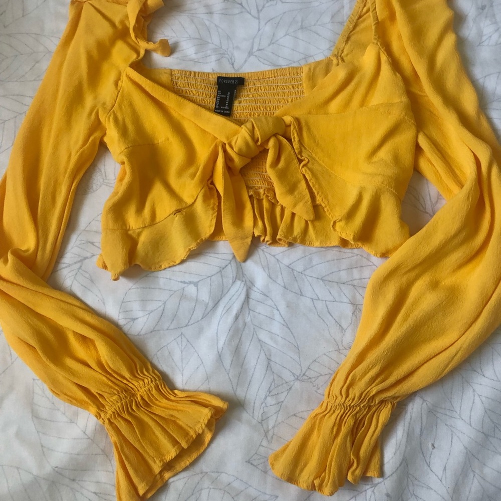 Flowy tied crop top